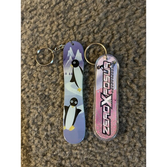 VTG Snowboarding Keychains Penguins & Zero Exposure - Picture 1 of 2